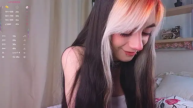 Snapshot of TristaRoht chatting on September 2025 03:05:01 PM TristaRoht online show from September 2025 03:05:01 PM