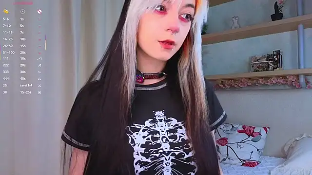 Snapshot of TristaRoht chatting on September 2025 03:06:01 PM TristaRoht online show from September 2025 03:06:01 PM