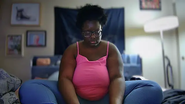 Snapshot of Yagurl__west chatting on March 2025 02:29:01 AM Yagurl west online show from March 2025 02:29:01 AM