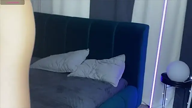 viviann evans online show from January 2025 06:11:01 AM