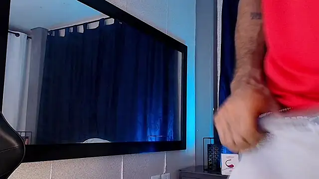 Manolo Hot1 online show from March 2025 02:48:01 PM