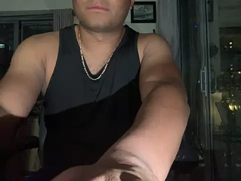 Snapshot of ThickDick_Daddy chatting on October 2025 06:36:02 AM ThickDick Daddy online show from October 2025 06:36:02 AM