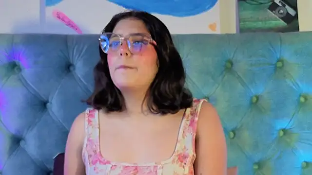 Paola Lyon  online show from February 2026 12:59:02 PM