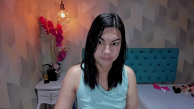 AdaFawxx online show from January 2026 04:18:01 AM