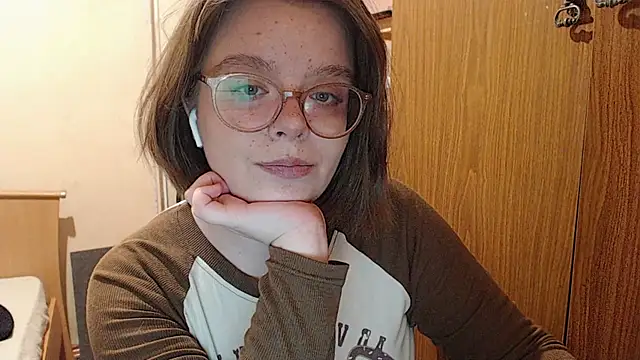 Chmiri cb online show from December 2024 05:31:02 PM