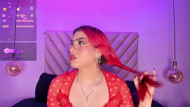 EmmaSwift  online show from November 2025 01:48:02 AM