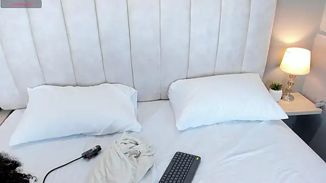 Ashleyy23x online show from September 2025 08:19:01 PM