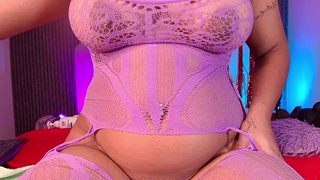 jones maddy  online show from February 2026 11:58:02 AM