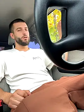 ElChapoGuzman95 online show from October 2025 06:34:01 AM