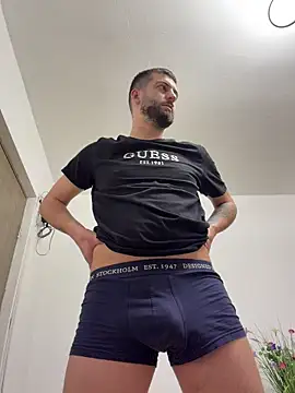 ElChapoGuzman95 online show from January 2026 06:41:02 AM