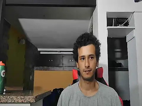 talktome4 online show from February 2026 09:32:01 PM