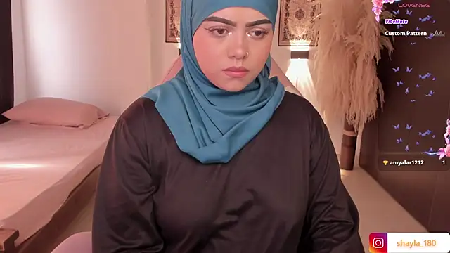 Snapshot of shayla_18 chatting on March 2025 07:28:01 PM shayla 18 online show from March 2025 07:28:01 PM