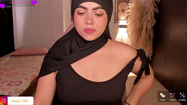 Snapshot of shayla_18 chatting on September 2025 08:53:02 PM shayla 18 online show from September 2025 08:53:02 PM