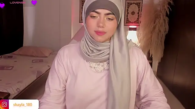 shayla 18 online show from February 2026 08:39:01 PM