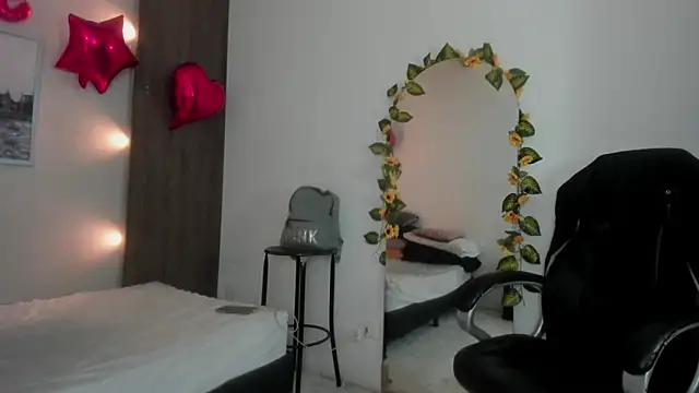 Cheryl JONES online show from March 2026 11:16:01 AM