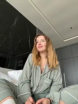 Nura n Sarah online show from November 2025 05:10:01 AM