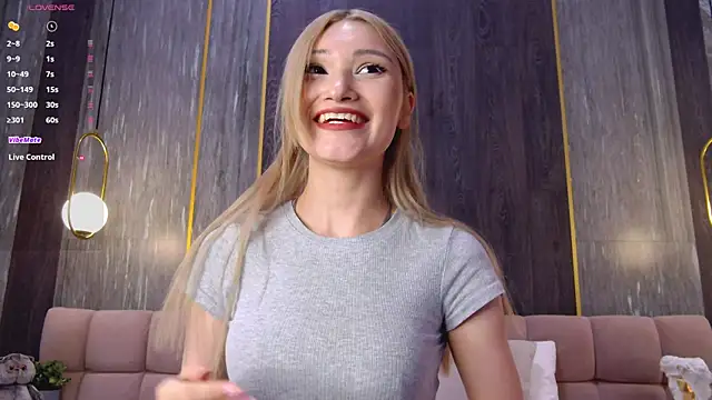 CarolReeves online show from March 2025 04:43:02 PM