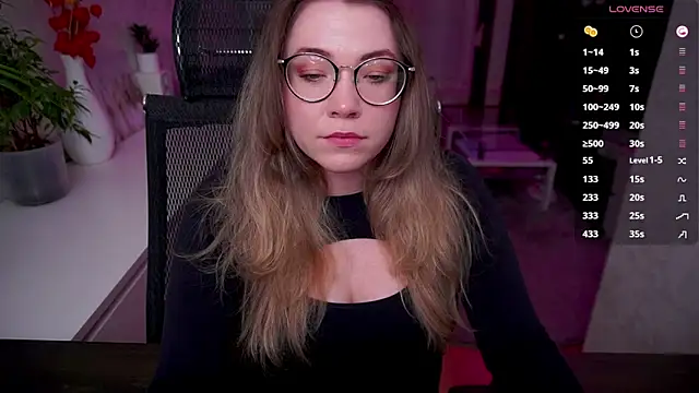 RemyCute online show from May 2026 07:19:01 PM
