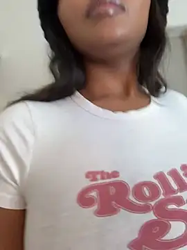 Snapshot of Neelo-Smith chatting on January 2025 06:31:01 AM Neelo-Smith online show from January 2025 06:31:01 AM