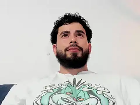 Snapshot of jake_skye chatting on January 2025 02:22:02 AM jake skye online show from January 2025 02:22:02 AM