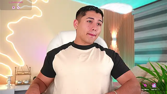 Snapshot of MatiasKorn chatting on October 2025 05:49:02 AM MatiasKorn online show from October 2025 05:49:02 AM