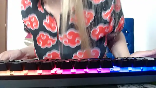 69liamilk69 online show from November 2025 05:51:01 AM