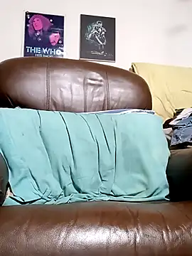 Snapshot of ColdVisitor chatting on September 2025 10:31:01 PM ColdVisitor online show from September 2025 10:31:01 PM