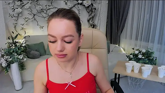 MiracleCurly online show from November 2025 07:02:02 PM