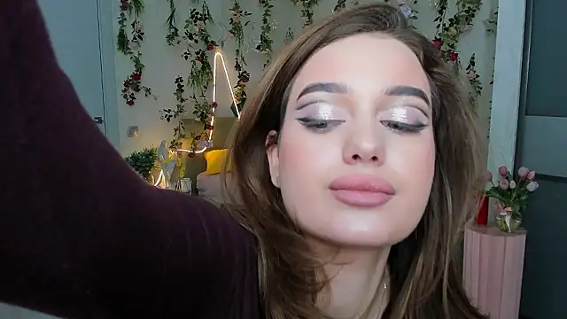 MiracleCurly online show from February 2026 04:01:01 PM