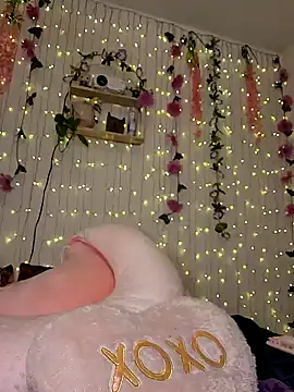 Lilmissvyx online show from January 2025 04:05:01 PM