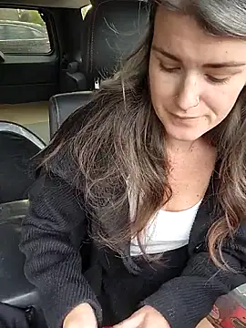 Lilmissvyx online show from October 2025 03:22:01 PM