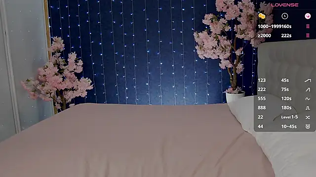 -Mirror-Girl- online show from October 2025 04:57:02 AM