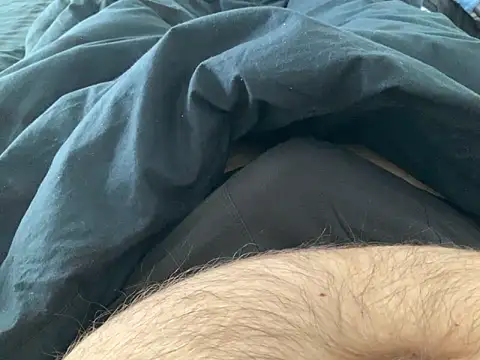 Benni81nrw online show from March 2026 03:27:02 PM