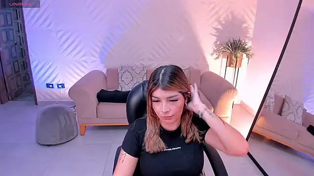 LisaMonroe  online show from March 2025 08:23:02 PM