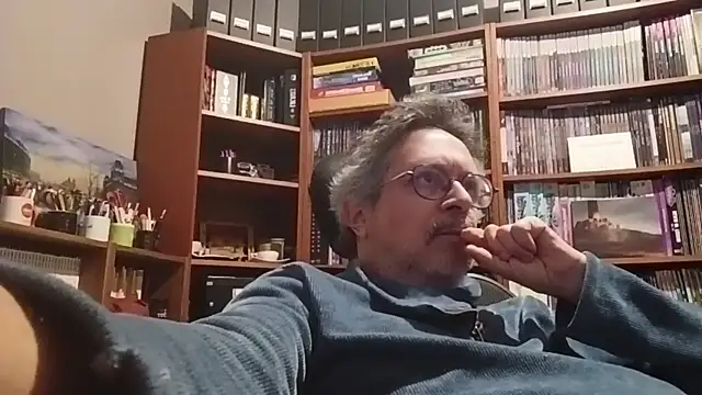 Mandra is a whore online show from October 2025 09:26:01 PM