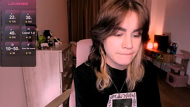 Snapshot of _selectrra chatting on February 2025 03:09:02 PM selectrra online show from February 2025 03:09:02 PM