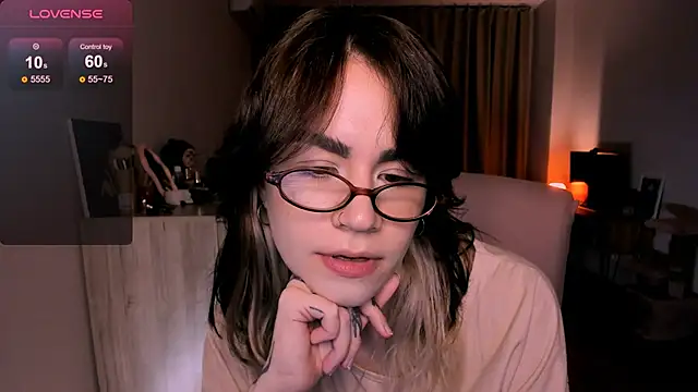 Snapshot of _selectrra chatting on March 2025 02:40:01 PM selectrra online show from March 2025 02:40:01 PM