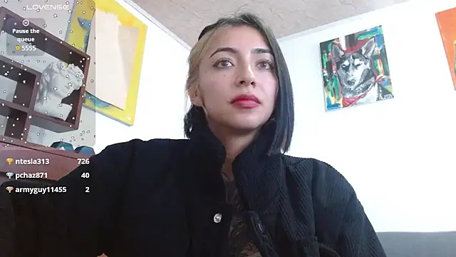 ZoeBakers  online show from January 2025 03:58:01 PM