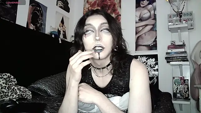 kiiler queen online show from April 2026 08:57:02 PM