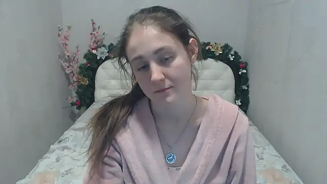 Holliy Cooper online show from January 2025 03:35:01 PM