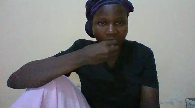 Snapshot of prettychic5 chatting on January 2025 03:46:01 PM prettychic5 online show from January 2025 03:46:01 PM