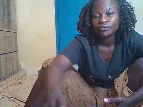 Snapshot of prettychic5 chatting on October 2025 07:23:02 AM prettychic5 online show from October 2025 07:23:02 AM