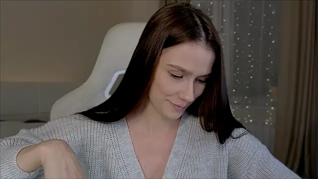 Snapshot of Madi_soon chatting on October 2025 05:15:02 PM Madi soon online show from October 2025 05:15:02 PM