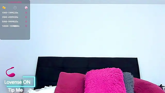 Snapshot of SelenaWest chatting on October 2025 09:40:01 AM SelenaWest online show from October 2025 09:40:01 AM