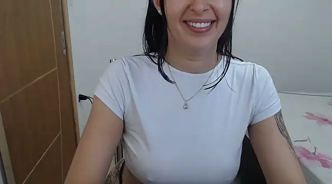 Snapshot of Nanda_fer chatting on January 2025 05:33:02 AM Nanda fer online show from January 2025 05:33:02 AM