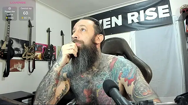 Snapshot of StevenRiseNYC chatting on February 2025 12:45:02 PM StevenRiseNYC online show from February 2025 12:45:02 PM