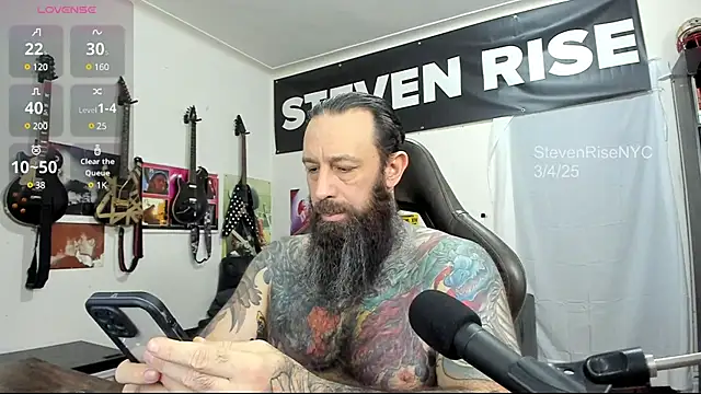 Snapshot of StevenRiseNYC chatting on March 2025 01:59:02 PM StevenRiseNYC online show from March 2025 01:59:02 PM