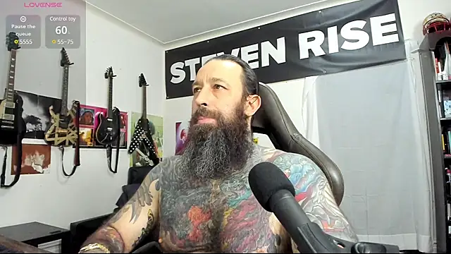 Snapshot of StevenRiseNYC chatting on March 2025 04:10:01 AM StevenRiseNYC online show from March 2025 04:10:01 AM