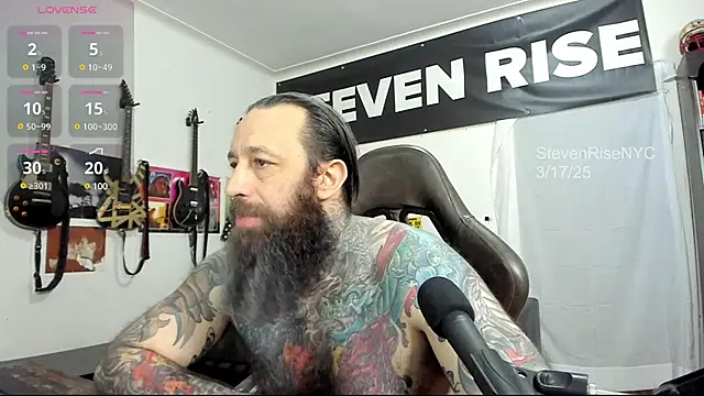 Snapshot of StevenRiseNYC chatting on March 2025 01:53:02 AM StevenRiseNYC online show from March 2025 01:53:02 AM