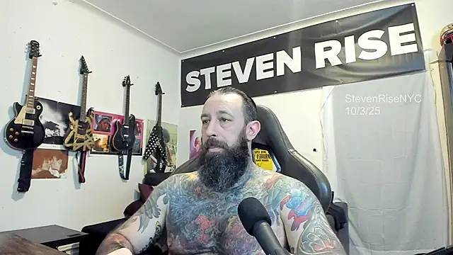 Snapshot of StevenRiseNYC chatting on October 2025 10:51:02 PM StevenRiseNYC online show from October 2025 10:51:02 PM
